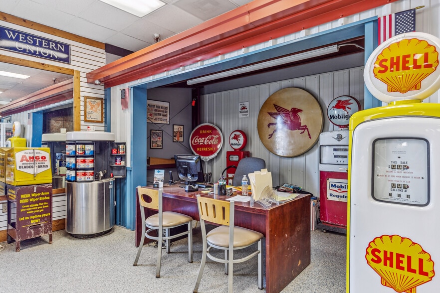 More Photos Of 417 24th St SW, Jamestown General Retail For Sale