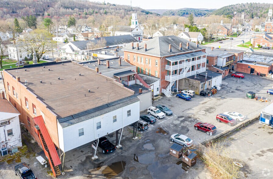 More Photos Of 46-52 Main St, Thomaston Storefront Retail Office For Lease