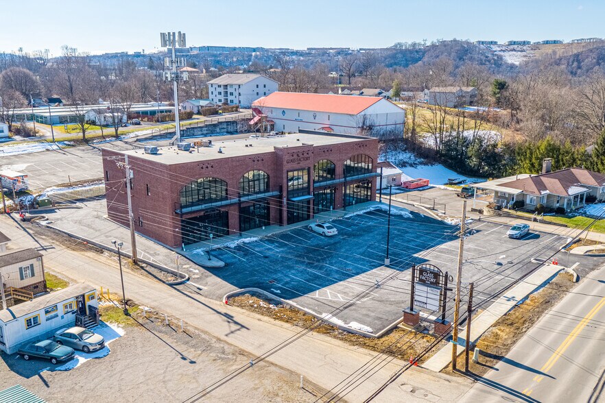 More Photos Of 3345 University Ave, Morgantown Storefront Retail Office For Lease