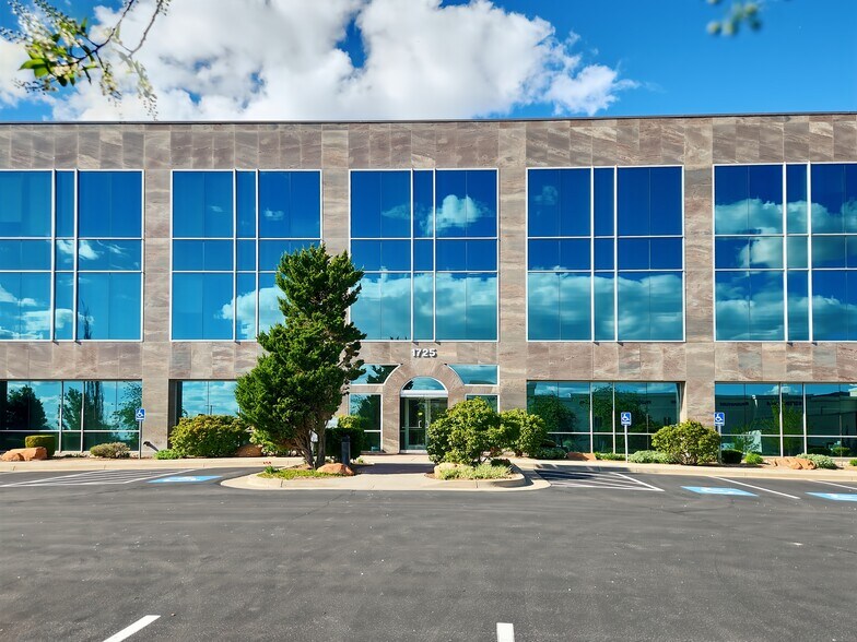 More Photos Of 1412 S Legend Hills Dr, Clearfield Coworking Space