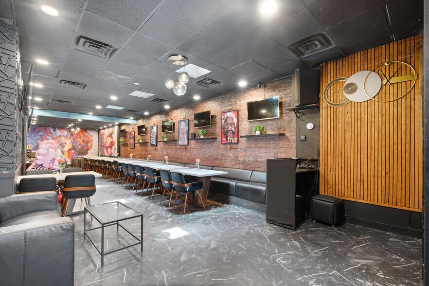 More Photos Of 246 Mulberry St, Newark Storefront For Sale