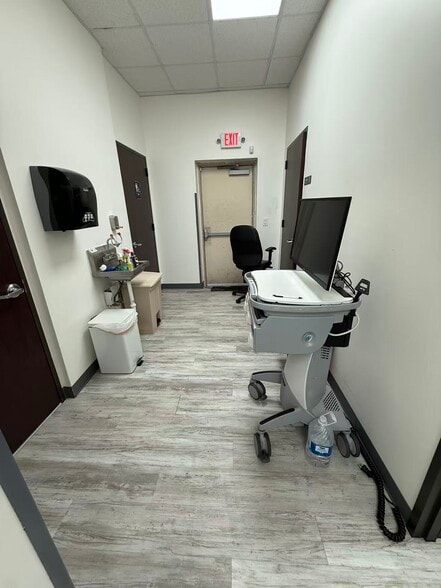 More Photos Of 7601 W Sam Houston S, Houston Storefront For Sale