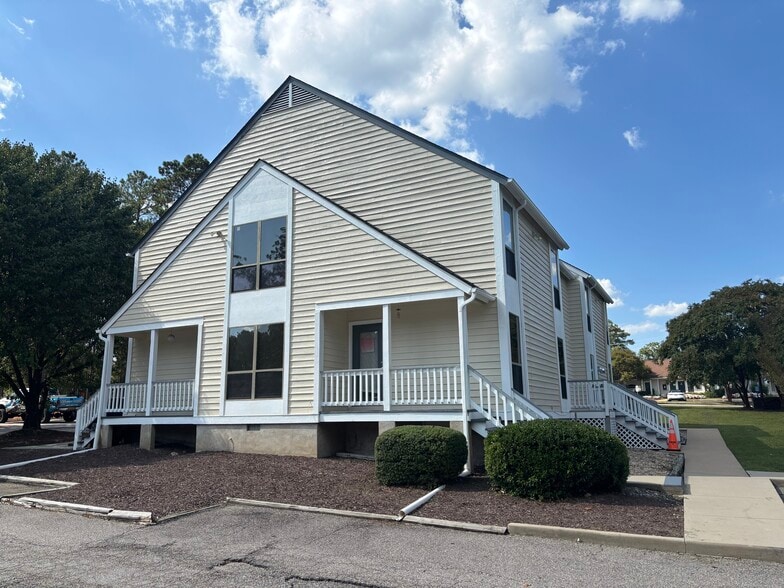 More Photos Of 3007 E Boundary Ter, Midlothian Unknown For Lease