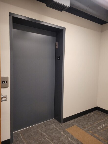 More Photos Of 2200 E Franklin Ave, Minneapolis Office For Lease