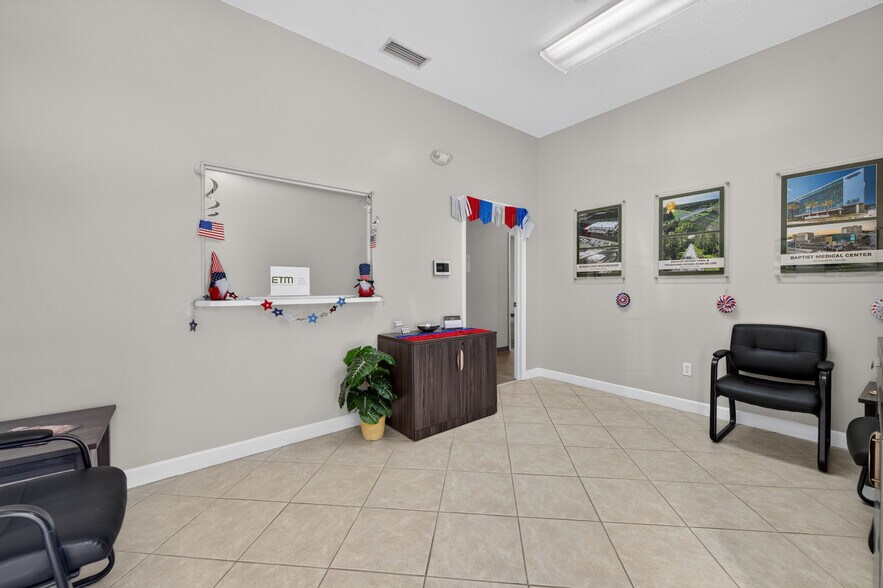 More Photos Of 1275 W Granada Blvd, Ormond Beach Office For Lease