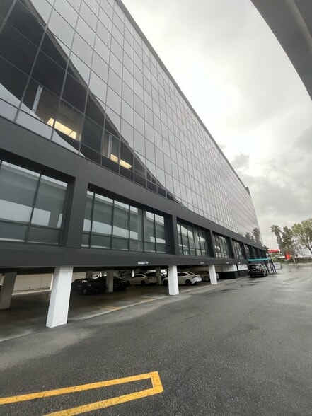More Photos Of 11222 S La Cienega Blvd, Inglewood Office Residential For Sale