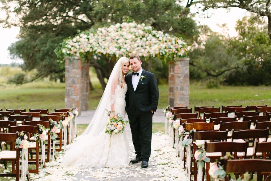 More Photos Of 2550 Bell Springs Rd, Dripping Springs Lodge Meeting Hall For Sale