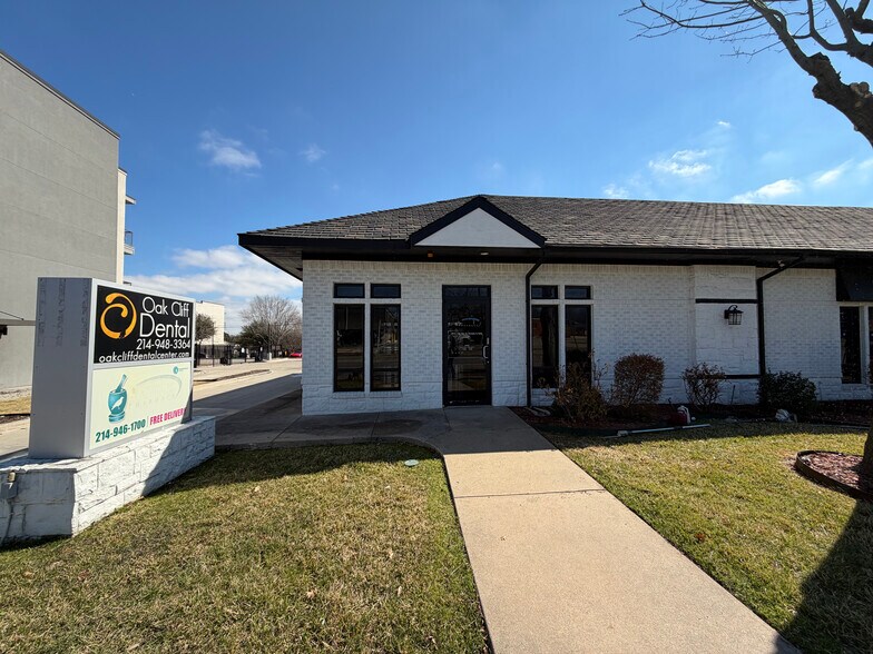 More Photos Of 820 N Zang Blvd, Dallas Medical For Sale