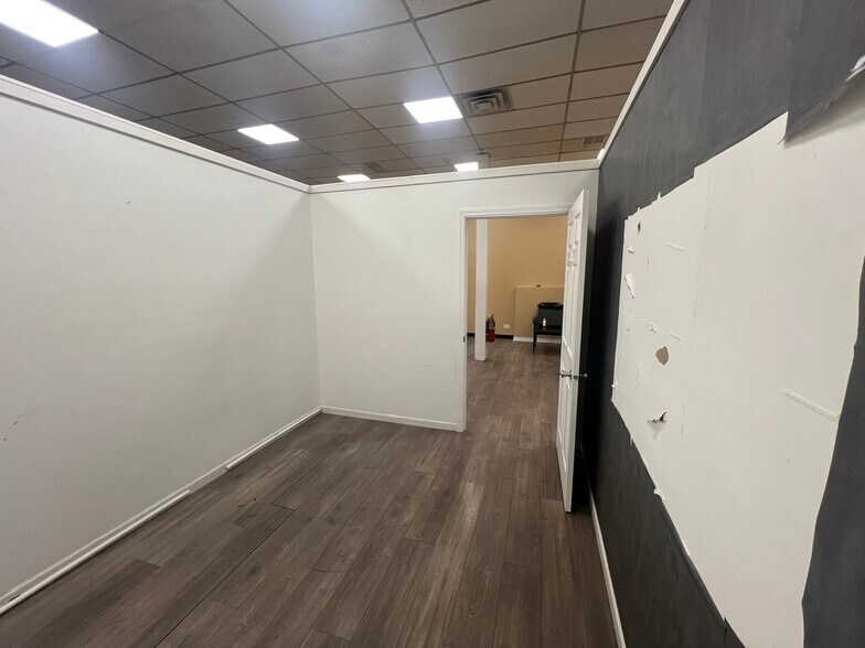 More Photos Of Boulder Hill Pass @ Rt 25, Montgomery Unknown For Lease