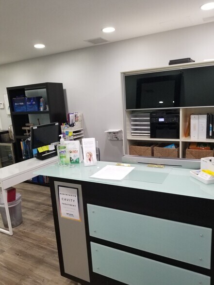 More Photos Of 1501 Superior Ave, Newport Beach Medical For Lease