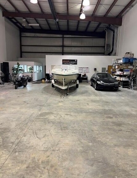 More Photos Of 12801 Silver Lake Rd, Brighton Manufacturing For Sale