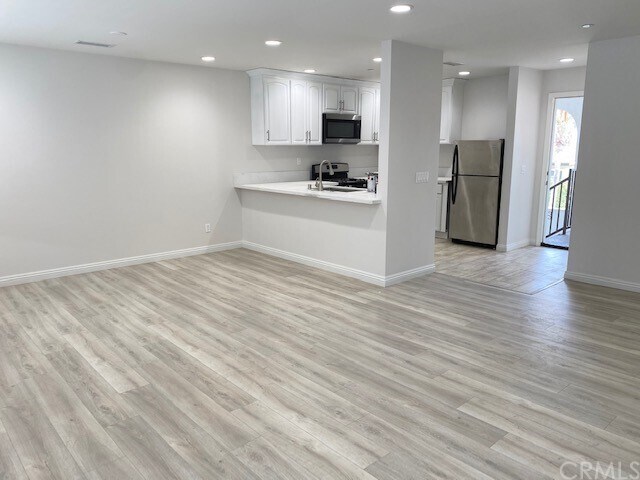 More Photos Of 738 W La Jolla Ave, Placentia Apartments For Sale