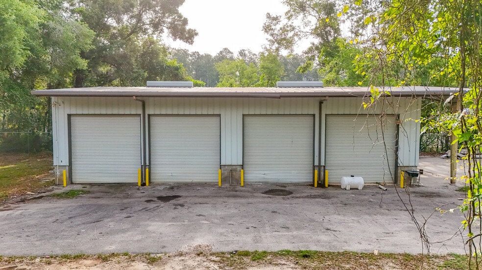 More Photos Of 4863 Gum Rd, Tallahassee Warehouse For Lease