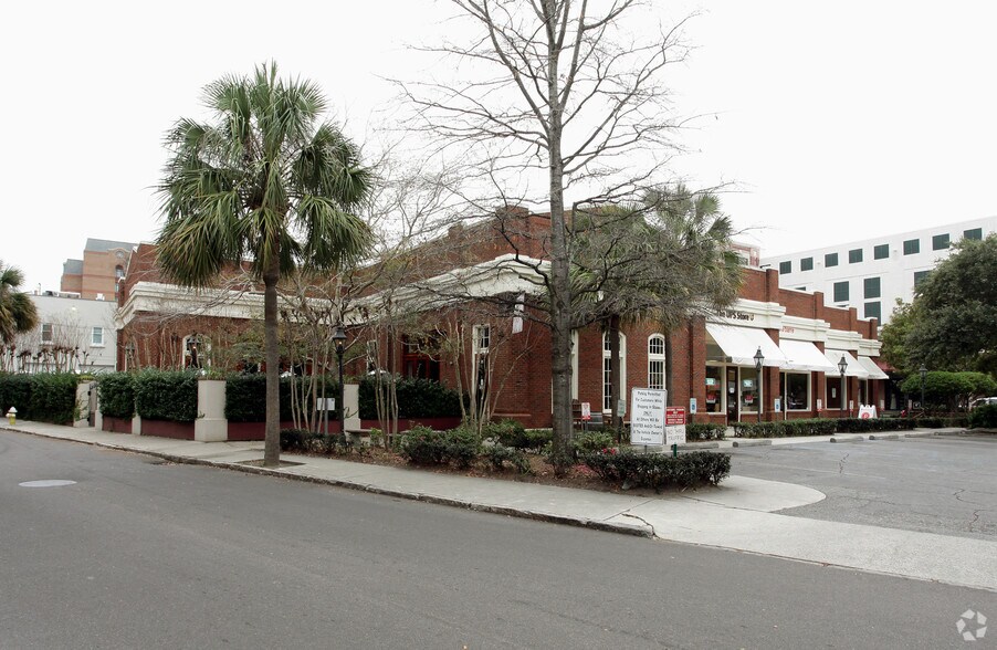 More Photos Of 164 Market St, Charleston Unknown For Lease