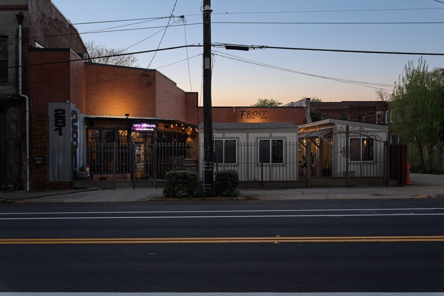 More Photos Of 281 Peters St SW, Atlanta Bar For Sale