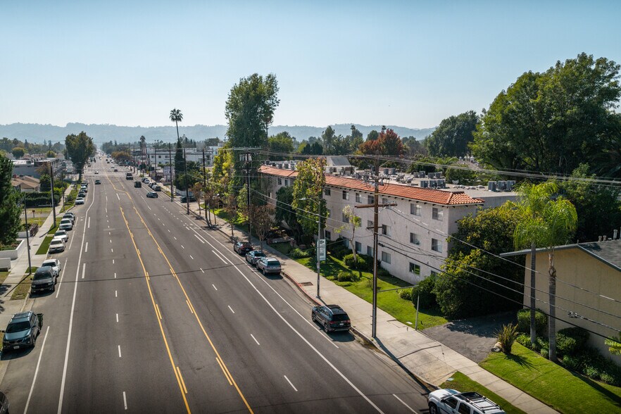 More Photos Of 6121 Woodman Ave, Van Nuys Apartments For Sale
