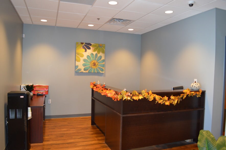 More Photos Of 3657 Old Getwell Rd, Memphis Warehouse For Sale