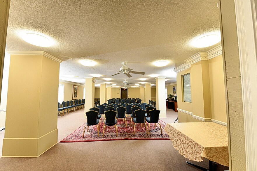More Photos Of 2601 Sandy Plains Rd, Marietta Office For Sale