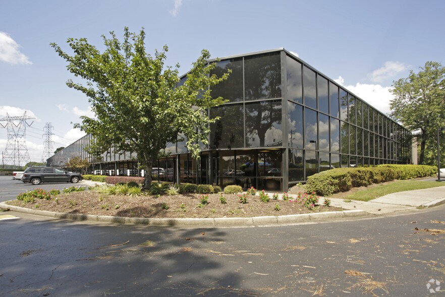 More Photos Of 6649 Peachtree Industrial Blvd, Norcross Unknown For Lease