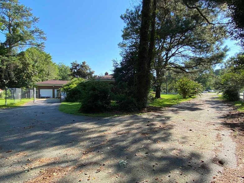 More Photos Of 1020 George Washington Hwy N, Chesapeake Daycare Center For Lease