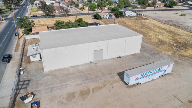 Primary Photo Of 415 W 3rd St, Hanford Warehouse For Sale