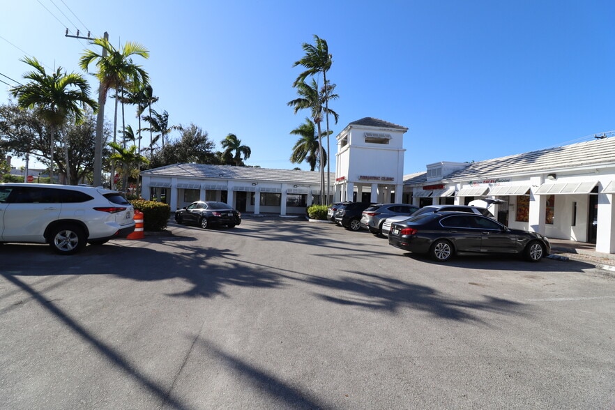 More Photos Of 6731-6765 Sunset Strip, Sunrise General Retail For Sale