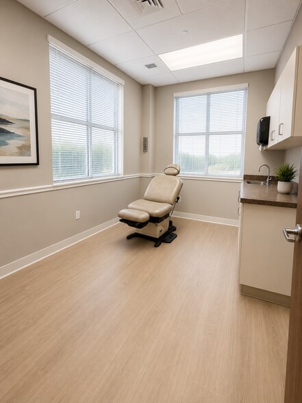 More Photos Of 2402 Frist Blvd, Fort Pierce Medical For Sale