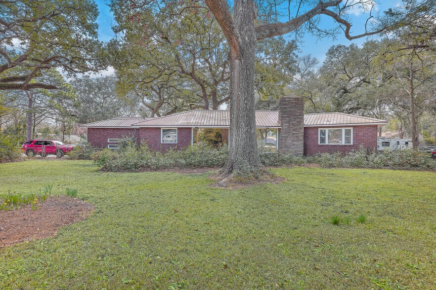 More Photos Of 1251 Remount Rd, North Charleston Medical For Lease