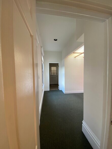 More Photos Of 3972 24th St, San Francisco Apartments For Lease
