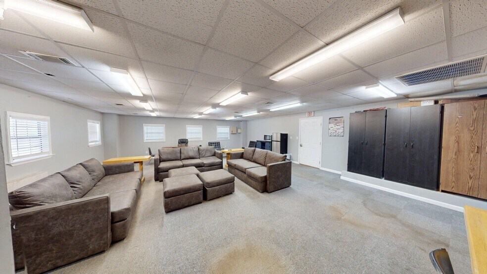 More Photos Of 565 Thomas St, Camilla Industrial For Sale