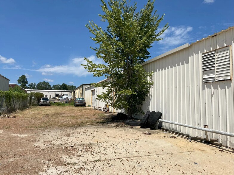 More Photos Of 5020 Highway 80, Jackson Freestanding For Sale