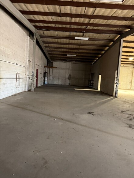 More Photos Of 6400 S Washington St, Amarillo Warehouse For Lease