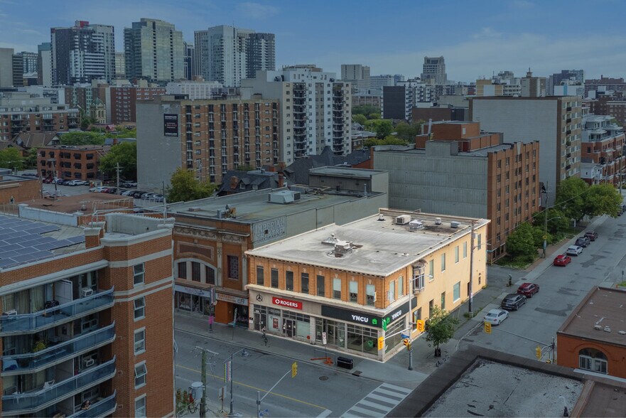 More Photos Of 359-363 Bank St, Ottawa Storefront Retail Office For Sale