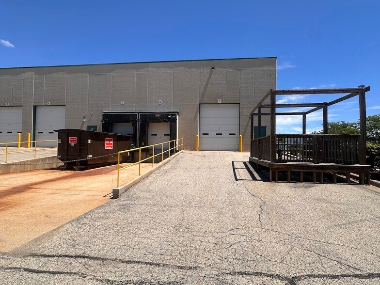 More Photos Of 5801 Weller Ct SW, Wyoming Warehouse For Lease