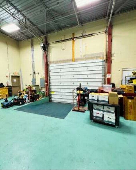 More Photos Of 145 Tower Dr, Burr Ridge Light Distribution For Sale