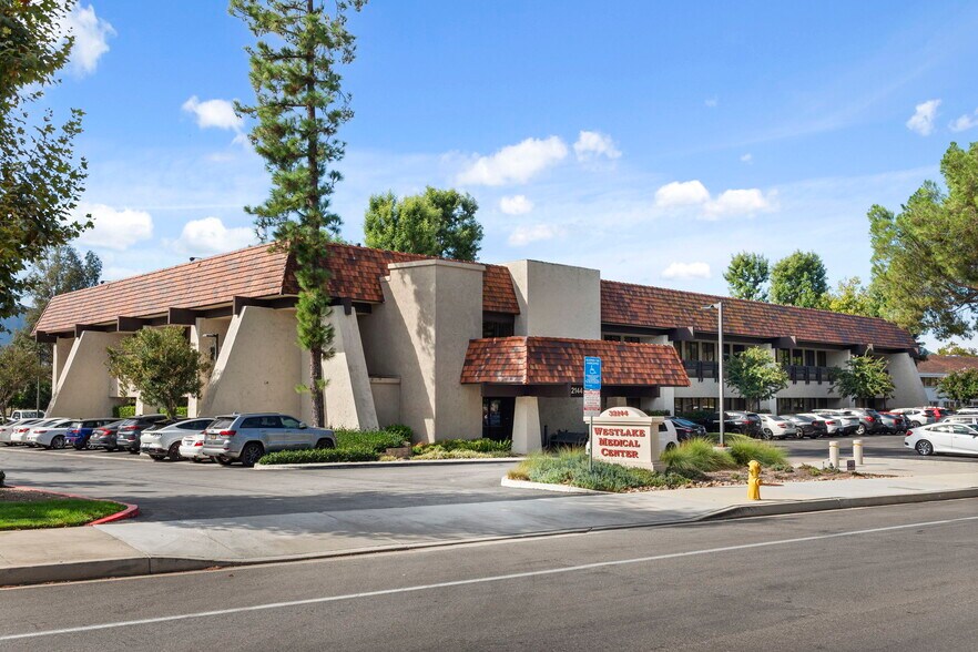 More Photos Of 32144 Agoura Rd, Westlake Village Medical For Lease