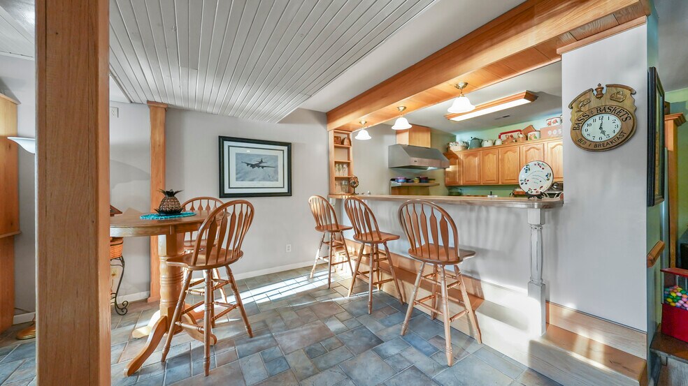 More Photos Of 1117 Dogwood Rd, Lake Ozark Multifamily For Sale