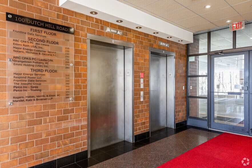 More Photos Of 100 Dutch Hill Rd, Orangeburg Office For Sale