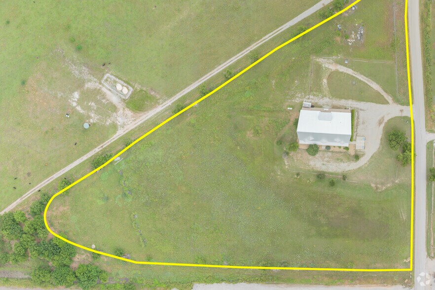 More Photos Of 2502 County Road 4421, Rhome Religious Facility For Lease