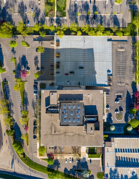 More Photos Of 1660 Highway 100 S, Saint Louis Park Office For Lease