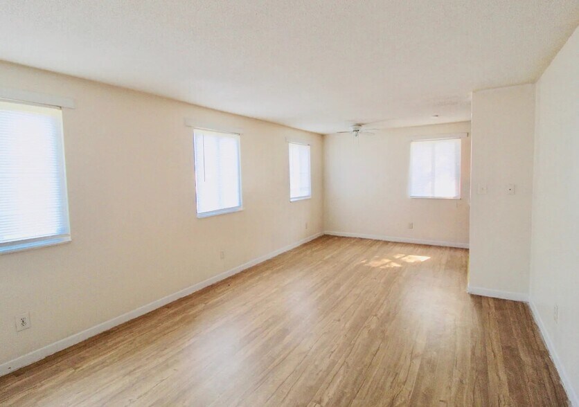 More Photos Of 656 Woodyard Rd, Trenton Apartments For Sale