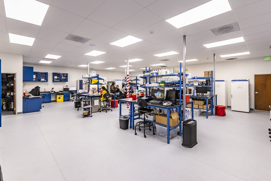 More Photos Of 7570 Trade St, San Diego Manufacturing For Sale