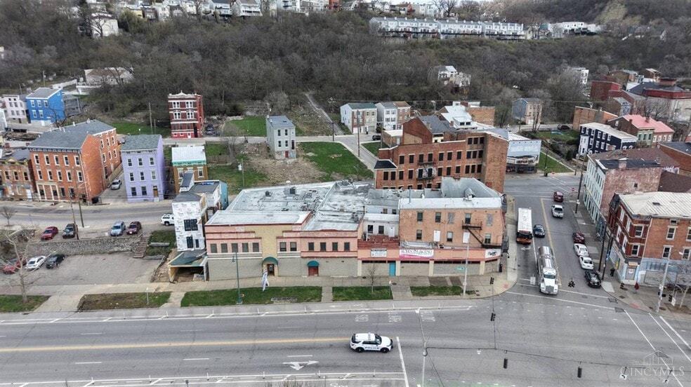 More Photos Of 2108 Central Pky, Cincinnati Loft Creative Space For Sale