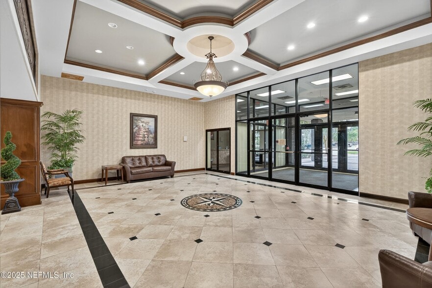 More Photos Of 644 Cesery Blvd, Jacksonville Medical For Sale