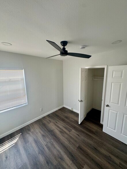 More Photos Of 3914 S Normandie Ave, Los Angeles Apartments For Sale