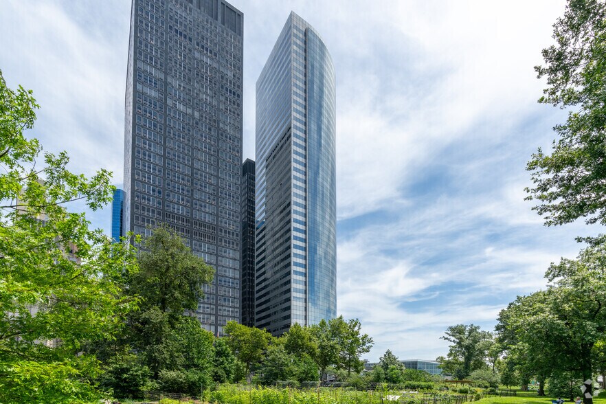 More Photos Of 17 State St, New York Coworking Space