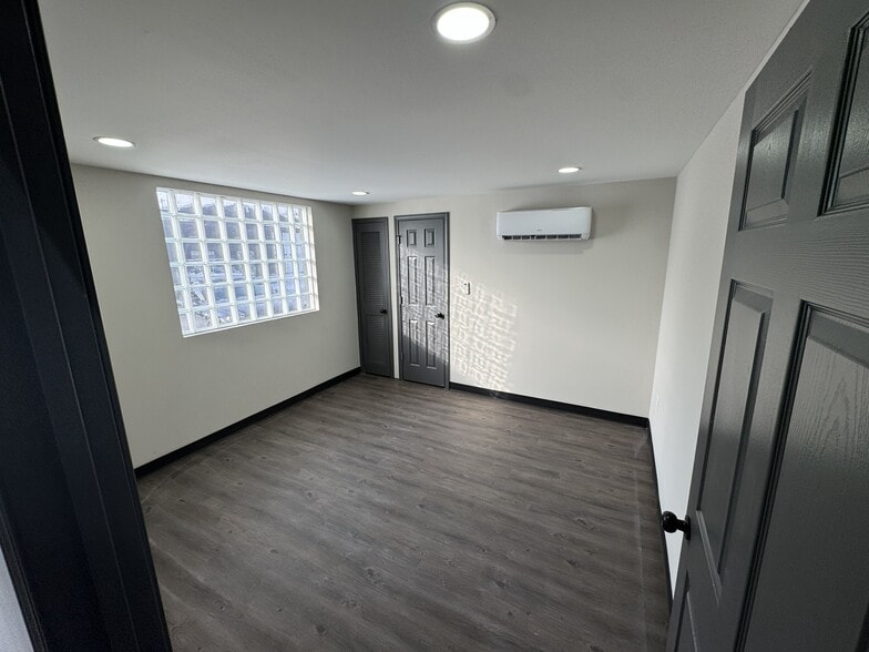 More Photos Of 572 S Nelson Rd, Columbus Unknown For Lease