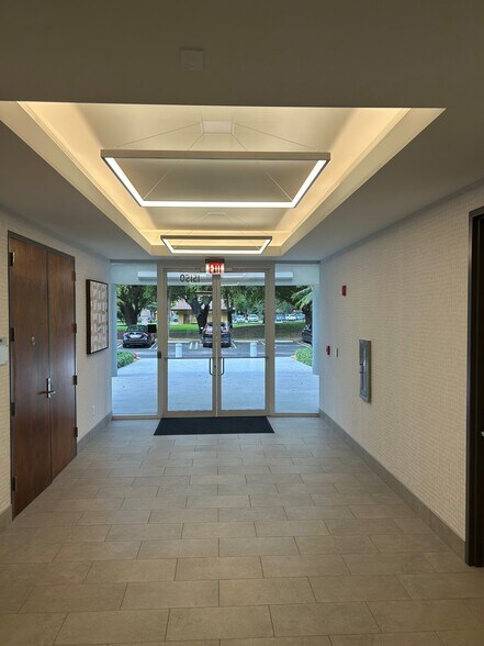 More Photos Of 15280 NW 79th Ct, Miami Lakes Unknown For Lease