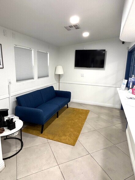 More Photos Of 1212 S Maryland Pky, Las Vegas Medical For Sale