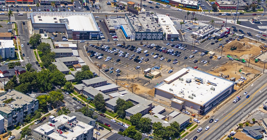 More Photos Of 6855 S La Cienega Blvd, Los Angeles Supermarket For Lease